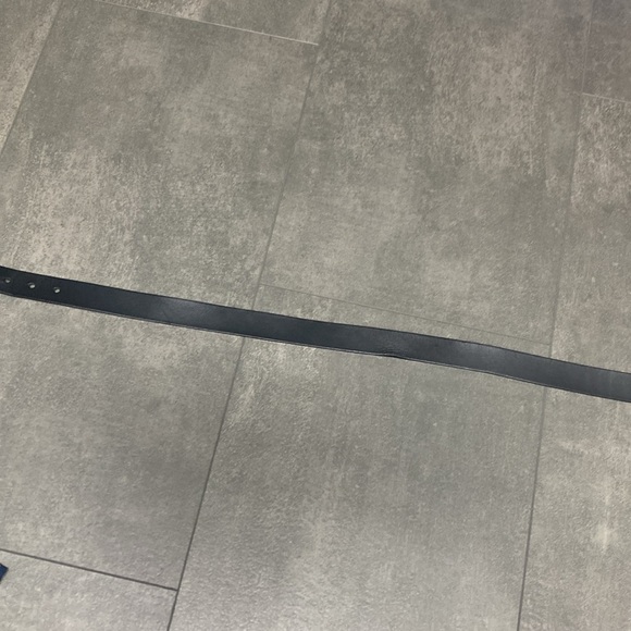 Authentic Gucci Leather belt with Gold hardware buckle - Picture 3 of 5